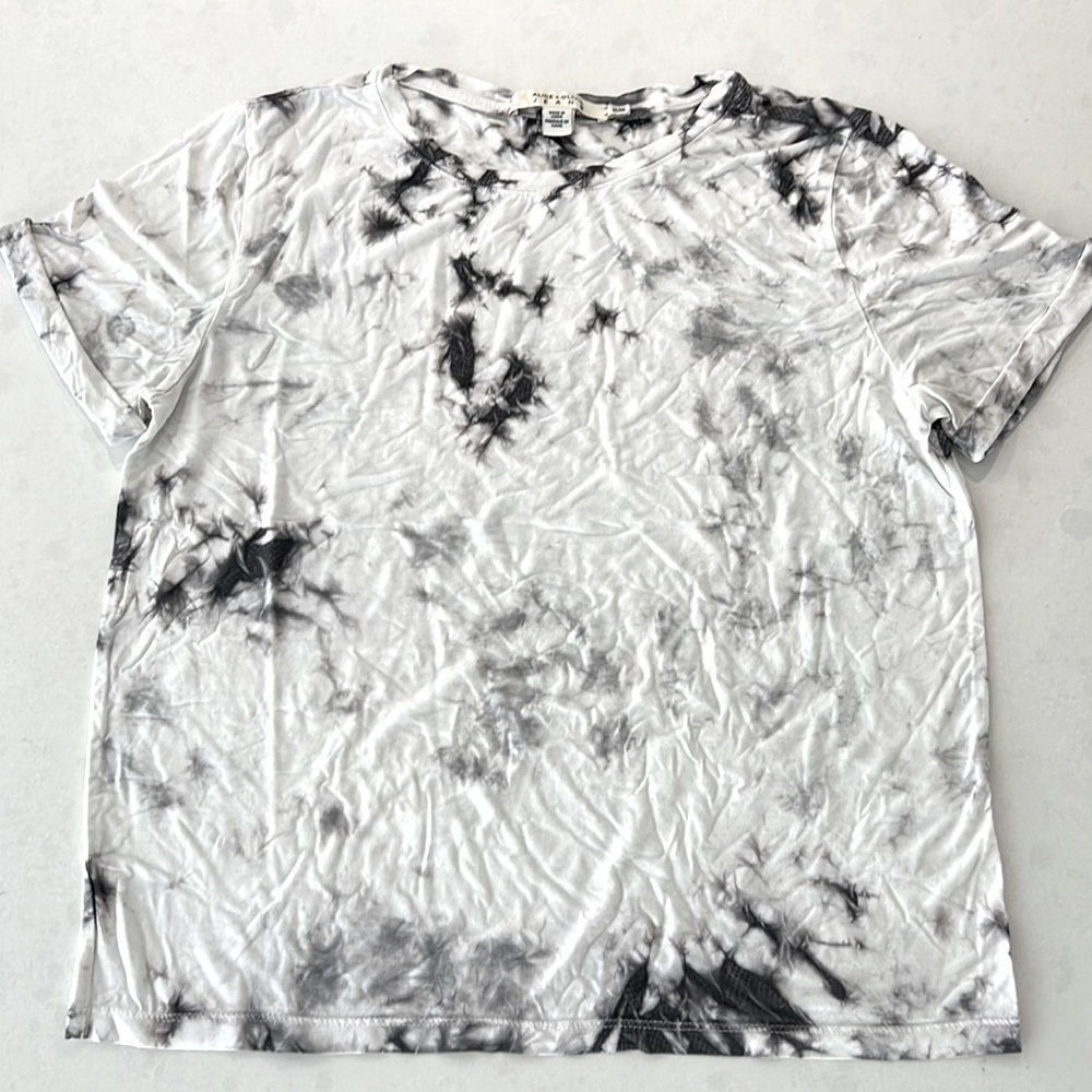 Alice + Olivia Shira Roll Sleeve Tie Dye Tee - Picture 2 of 7